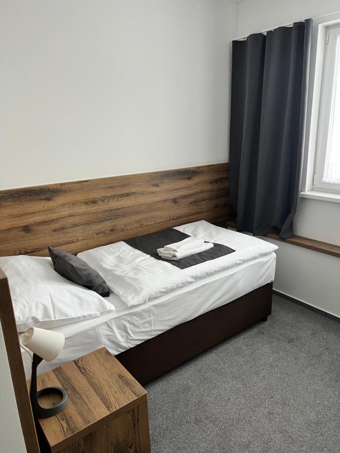 Penzion Glogar Frýdek-Místek Exteriör bild